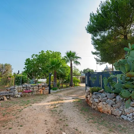Trullo Nonno Vittorio Latiano