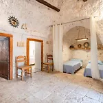 Trullo Nonno Vittorio Villa