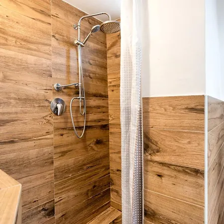 فيلة Trullo Nonno Vittorio Latiano